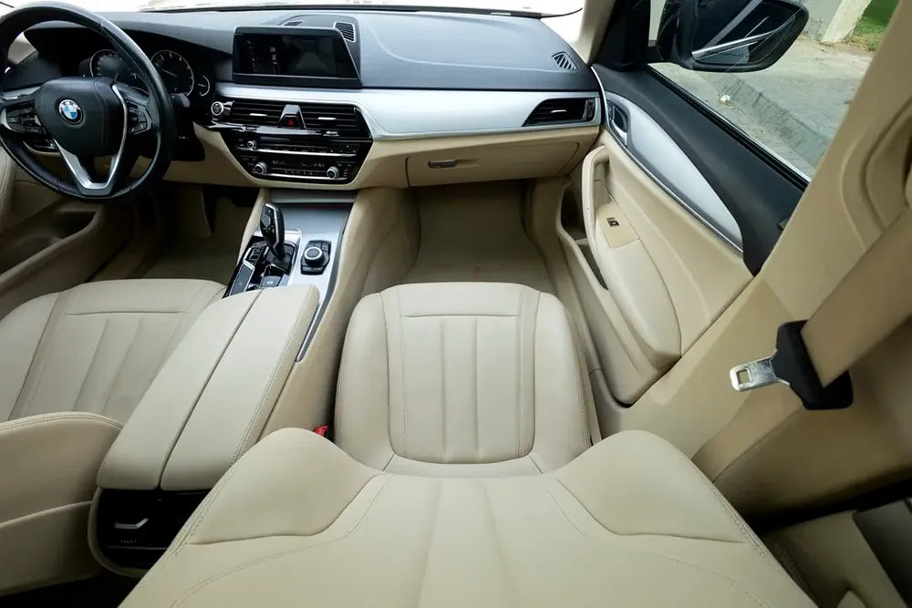 BMW 5 Series 520 2019 GCC specs - Image 15