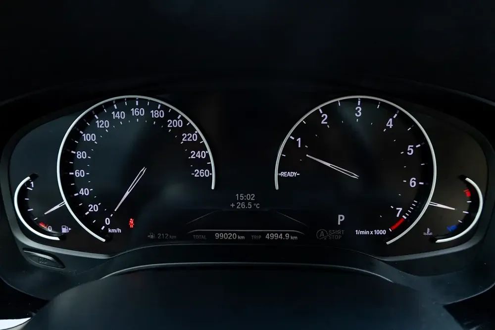 BMW 5 Series 520 2019 GCC specs - Image 17