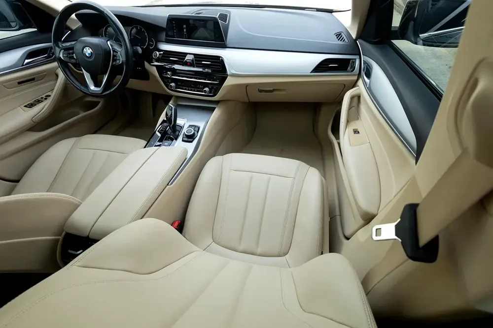 BMW 5 Series 520 2019 GCC specs - Image 20