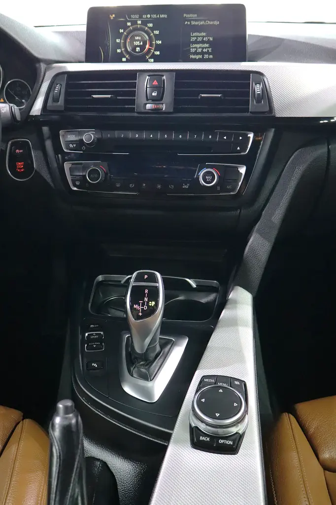 428i Coupe . GCC Specs . Mid-High Option . Excellent Condition - Image 10