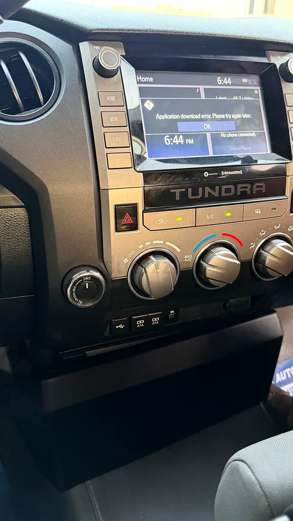 2020 Toyota Tundra SR5 American Specs - Reliable Powerhouse - Image 12