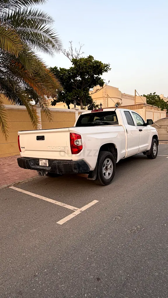 2020 Toyota Tundra SR5 American Specs - Reliable Powerhouse - Image 5