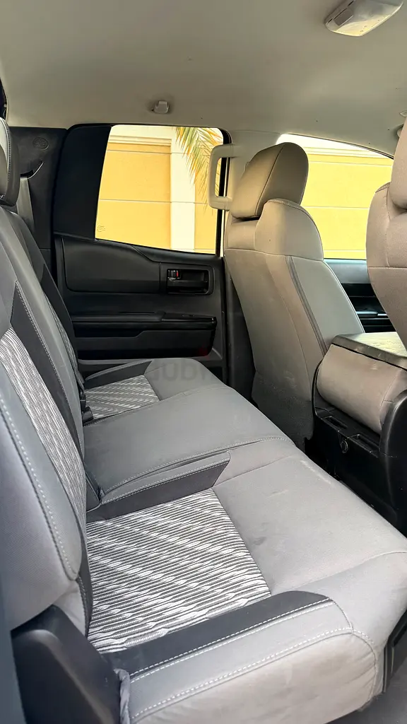 2020 Toyota Tundra SR5 American Specs - Reliable Powerhouse - Image 8