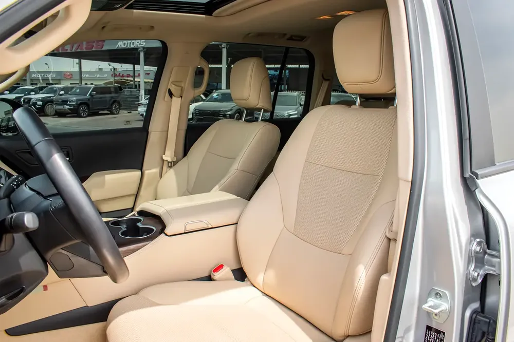 2023 - TOYOTA LAND CRUISER GXR 4.0 - UNDER WARRANTY GCC SPECS - EXCELLENT CONDITION - Image 15
