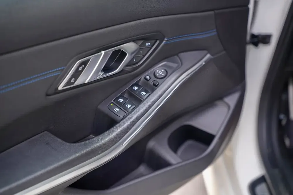 2021 || BMW 330I || M SPORT ALCANTARA || LOW MILAGE WITH A MINT CONDITION - Image 15