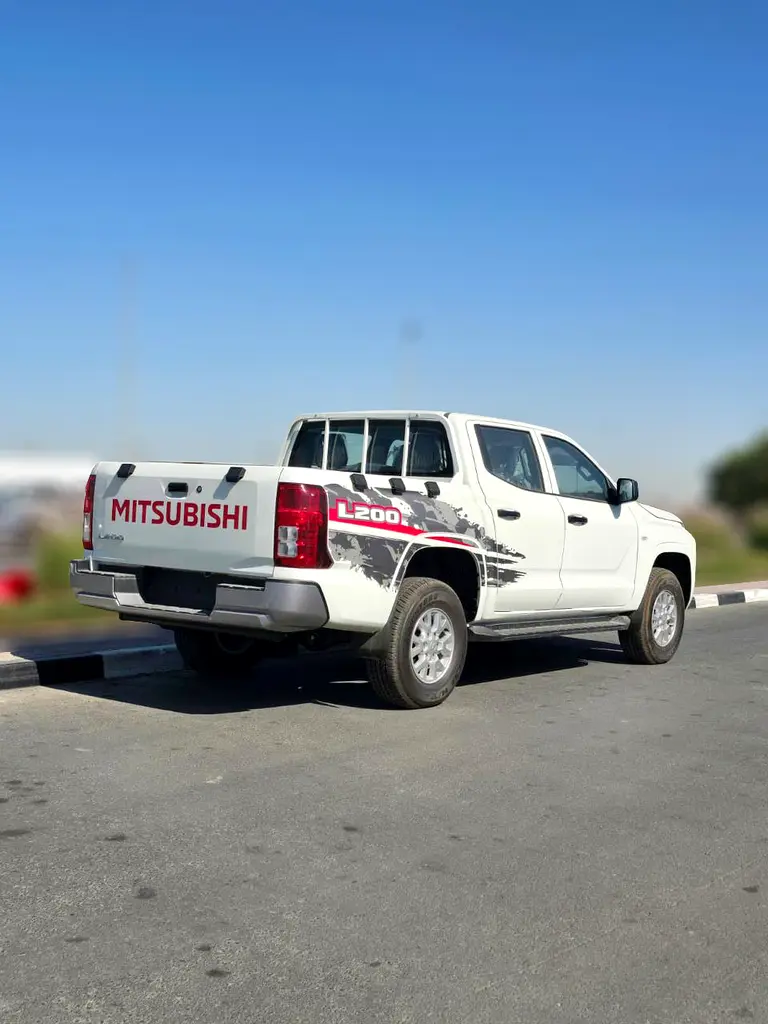 2026 Mitsubishi L200 2.4L GLX MT Petrol - Image 4