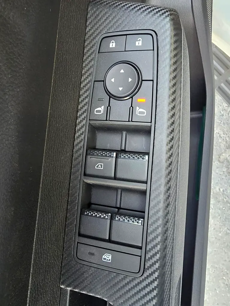 2026 Mitsubishi L200 2.4L GLX MT Petrol - Image 9