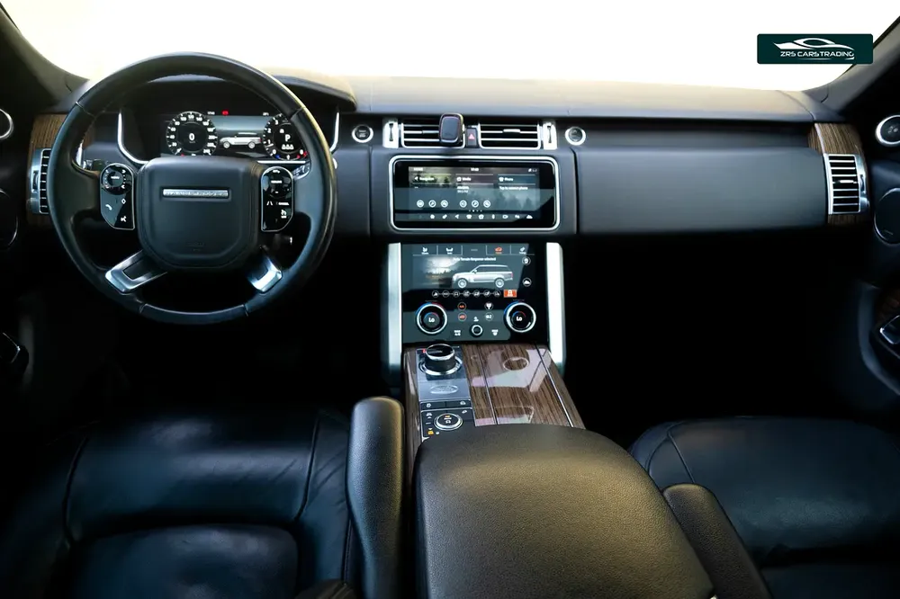 2019 Range Rover Vogue SE GCC | SV Kit Supercharged | Luxury SUV - Image 13