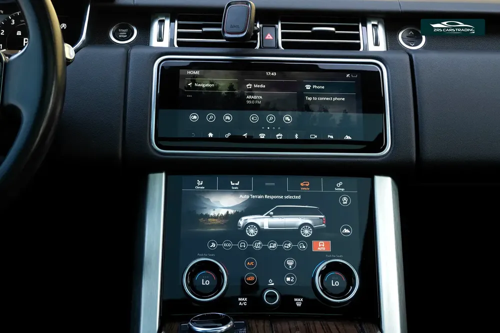 2019 Range Rover Vogue SE GCC | SV Kit Supercharged | Luxury SUV - Image 14