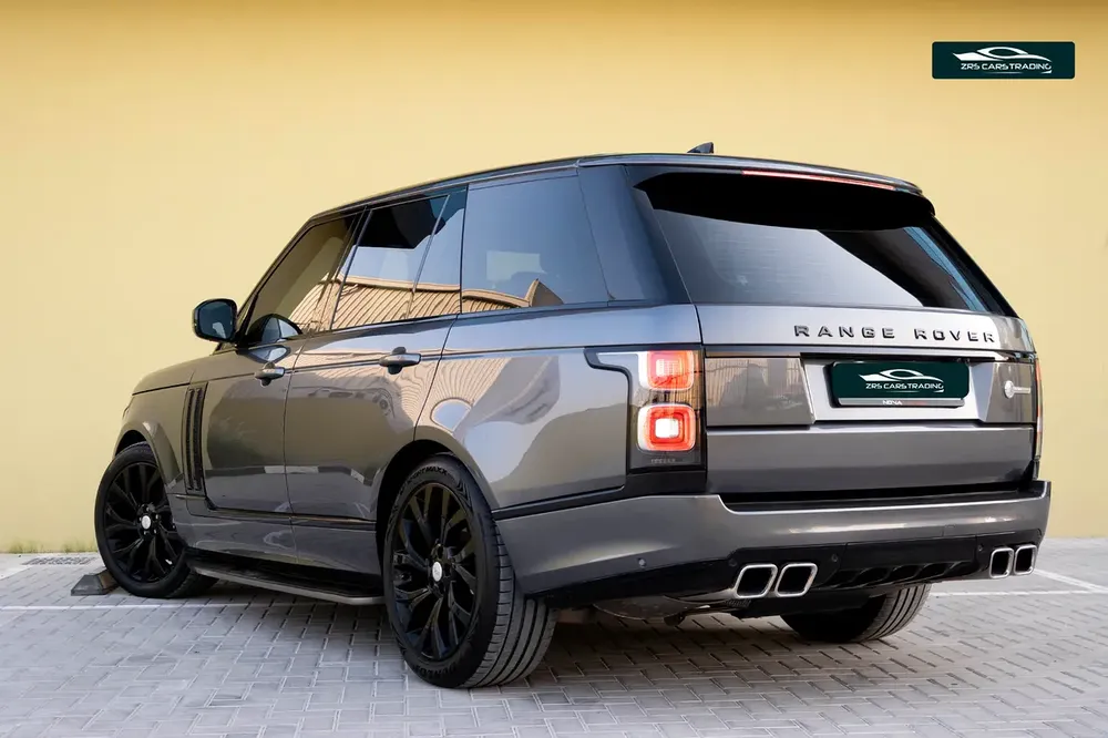 2019 Range Rover Vogue SE GCC | SV Kit Supercharged | Luxury SUV - Image 6