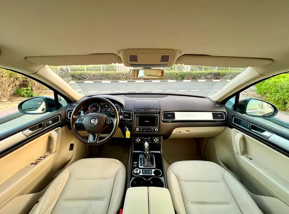 VW TOUAREG 2016 GCC - Image 13