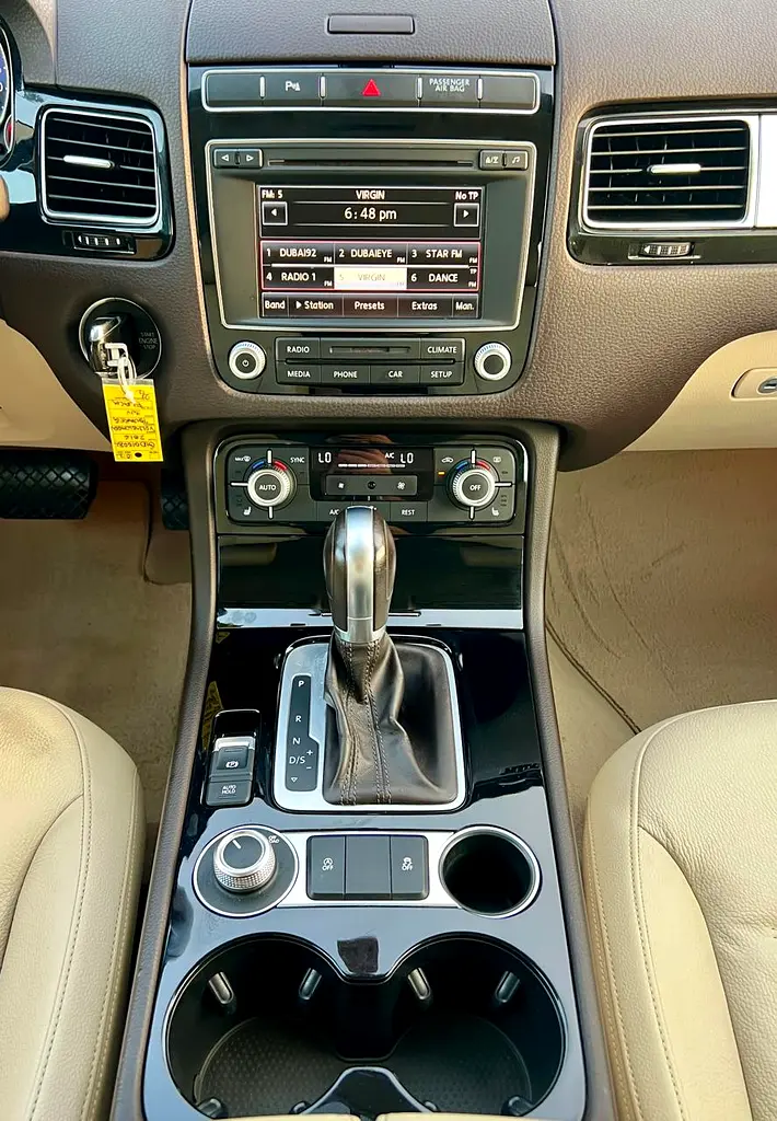 VW TOUAREG 2016 GCC - Image 15