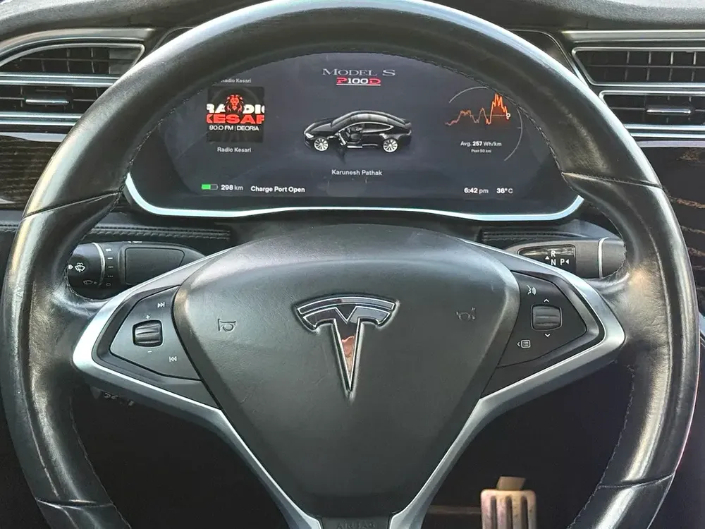 2017 Tesla Model S P100D - GCC Specs - Excellent Condition - Image 10
