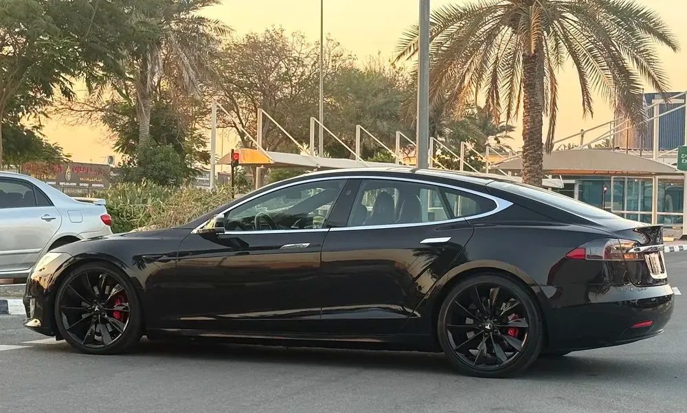 2017 Tesla Model S P100D - GCC Specs - Excellent Condition - Image 5