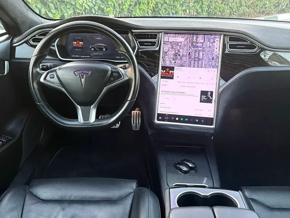 2017 Tesla Model S P100D - GCC Specs - Excellent Condition - Image 8