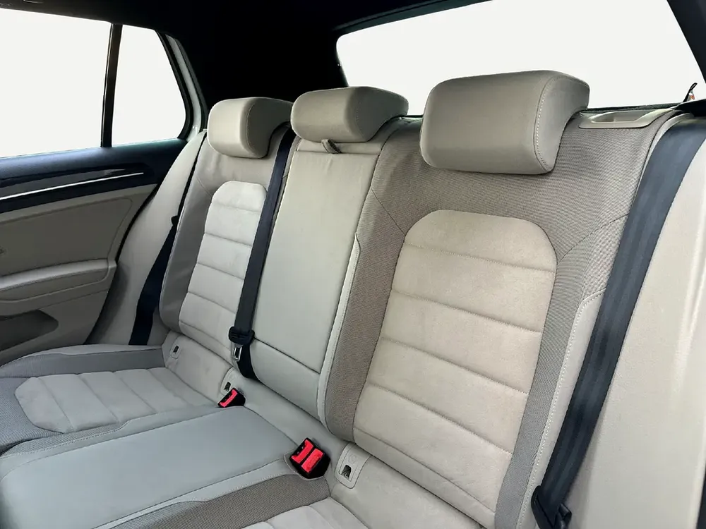 919/pm | Golf SEL Premium | 2 Year Warranty - Image 9