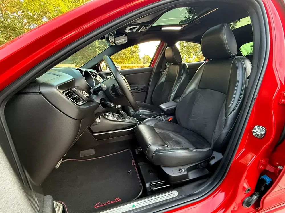 2015 ALFA ROMEO GIULETTA VELOCE 1.8L 4cyl.// ORIGINAL PAINT// EXCELLENT CONDITION// - Image 11