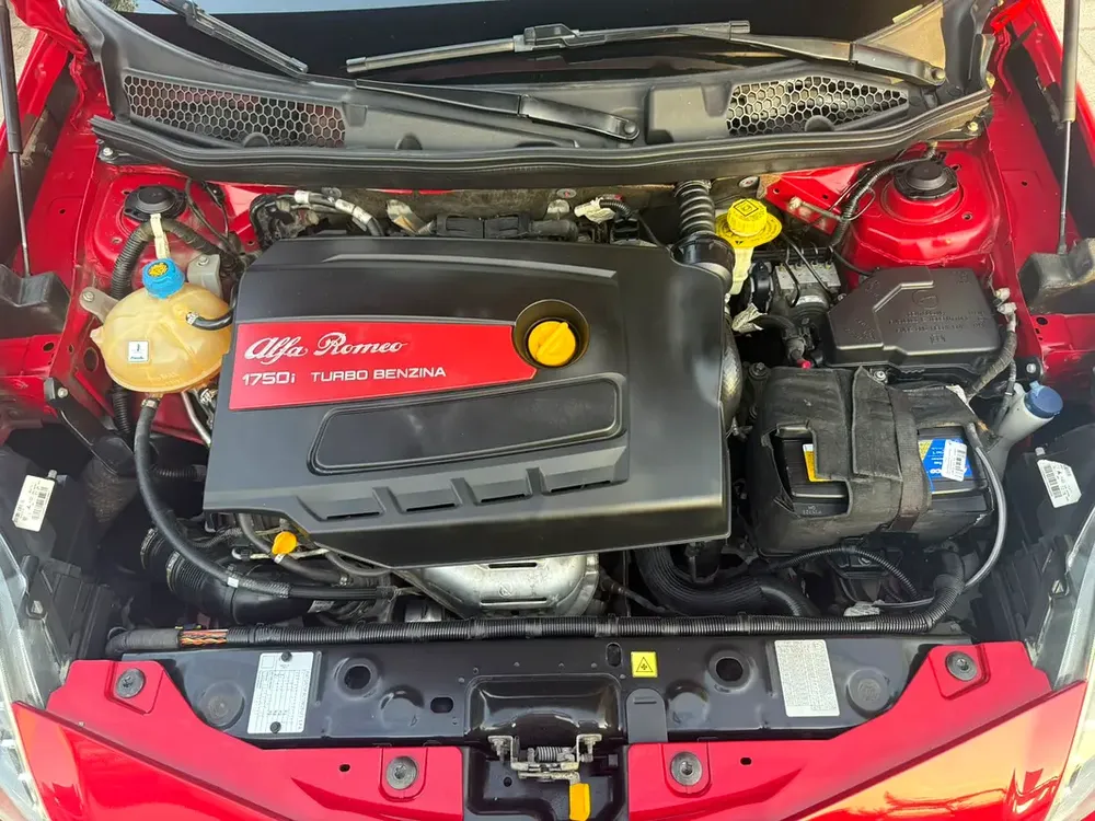 2015 ALFA ROMEO GIULETTA VELOCE 1.8L 4cyl.// ORIGINAL PAINT// EXCELLENT CONDITION// - Image 19