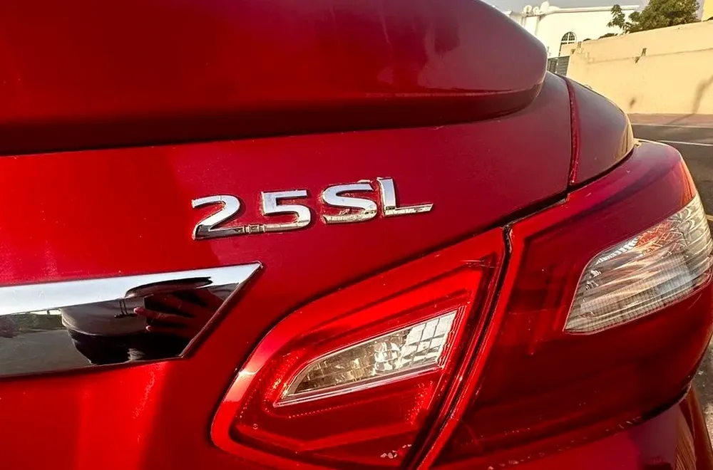 Altima SL 2017 | Gcc | Full options | Sunroof | Mint Condition - Image 9