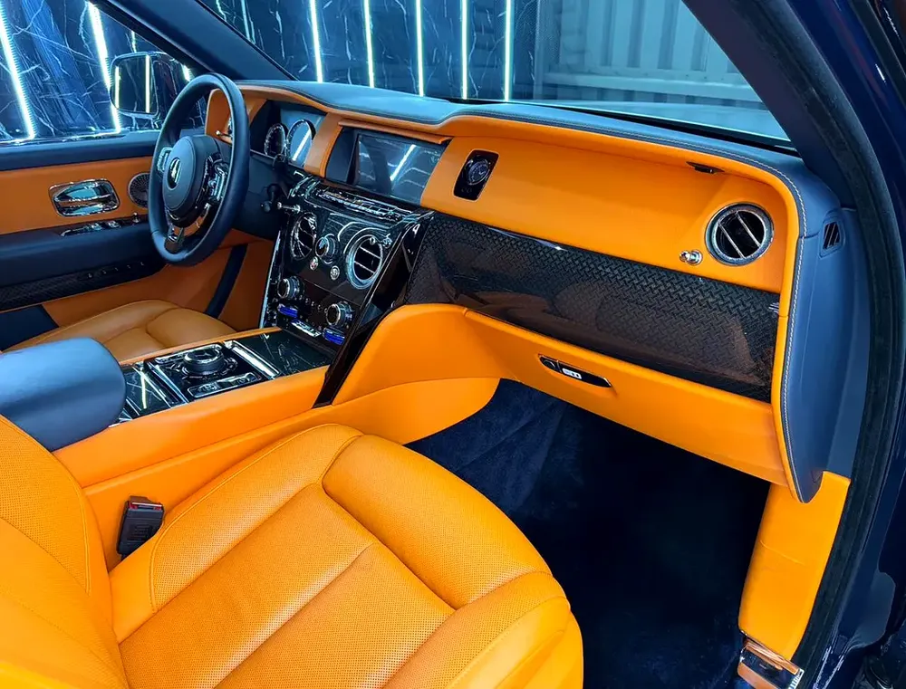 Rolls-Royce Cullinan Black Badge 2021 GCC specs for 1,115,000.00 AED - Image 11