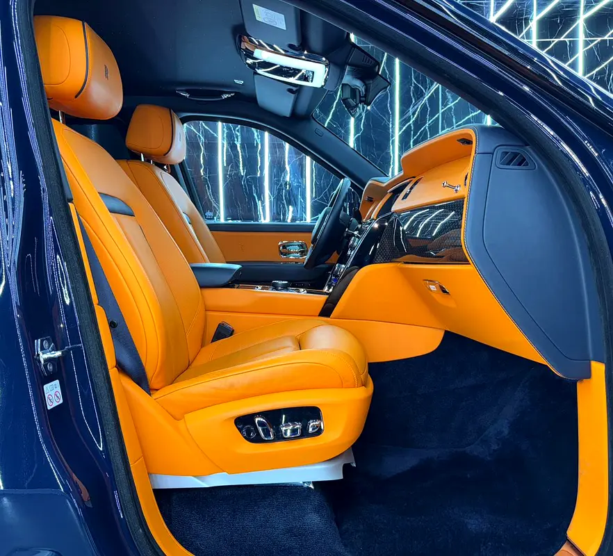 Rolls-Royce Cullinan Black Badge 2021 GCC specs for 1,115,000.00 AED - Image 13