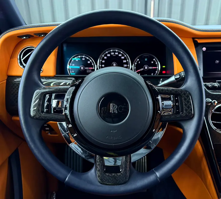 Rolls-Royce Cullinan Black Badge 2021 GCC specs for 1,115,000.00 AED - Image 14