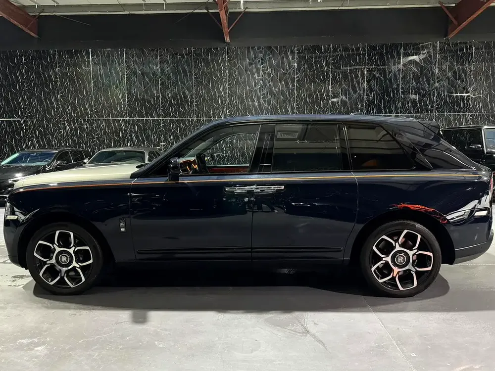 Rolls-Royce Cullinan Black Badge 2021 GCC specs for 1,115,000.00 AED - Image 7