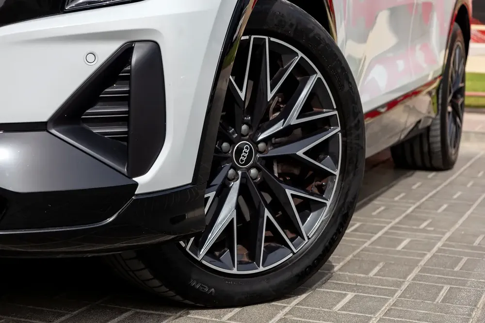 Audi Q5 e-tron (7SEATER) 2023 Chinese Specs | Warranty | Service Contract | Flexible D.P. - Image 10
