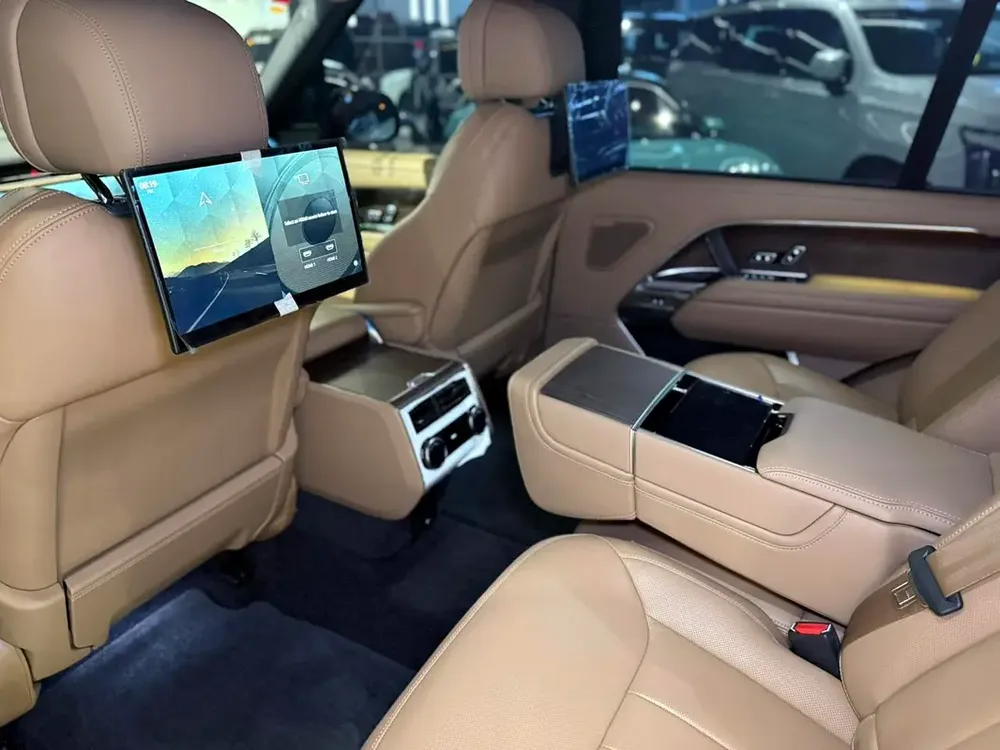 2023 LWB VOGUE AUTOBIOGRAPHY P530 - MINT CONDITION - AL TAYYER WARRANTY AND SERVICE - Image 20