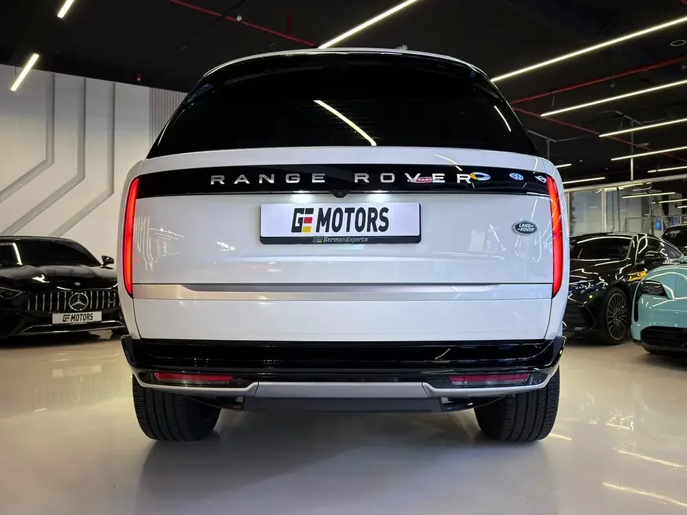 2023 LWB VOGUE AUTOBIOGRAPHY P530 - MINT CONDITION - AL TAYYER WARRANTY AND SERVICE - Image 9