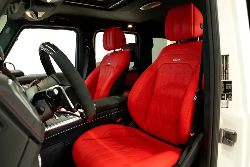 2026 | BRAND NEW | FULL INTERIOR CARBON FIBER | 0 KM | FULL OPTION | EURO SPECS - Image 9