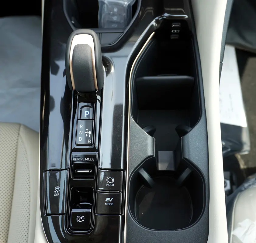 2026 MODEL TOYOTA-CROWN 2.5L HEV - Image 18