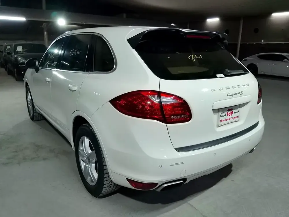 PORSCHE CAYENNE S 2012 4.8L | SUNROOF | BEIGE INTERIOR | 14-WAY POWER SEATS - Image 4