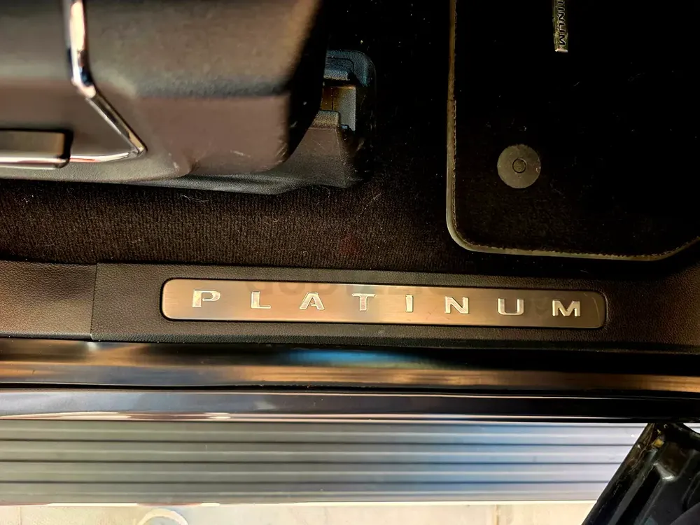 2019 Expedition Platinium, Long, GCC - Image 10