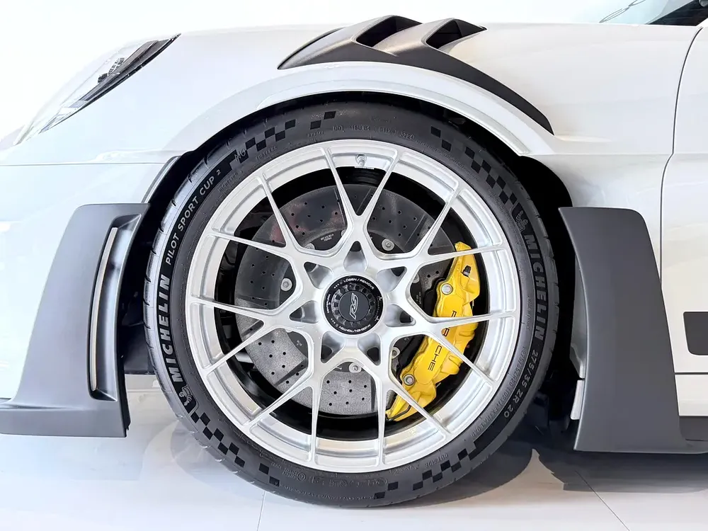 PORSCHE CARRERA 911 GT3 RS / 2025 / BRAND NEW / CARBON FIBER INTERIOR - Image 14