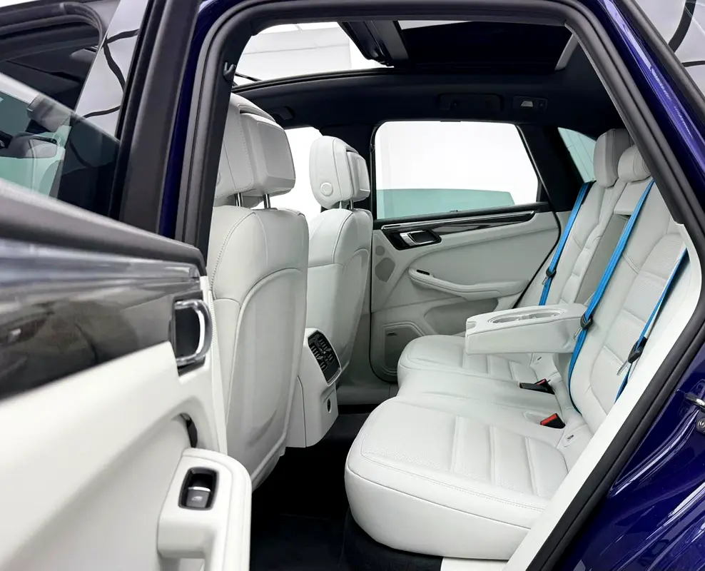 2025 Porsche Macan S, Porsche Warranty+Full Service History, GCC - Image 16