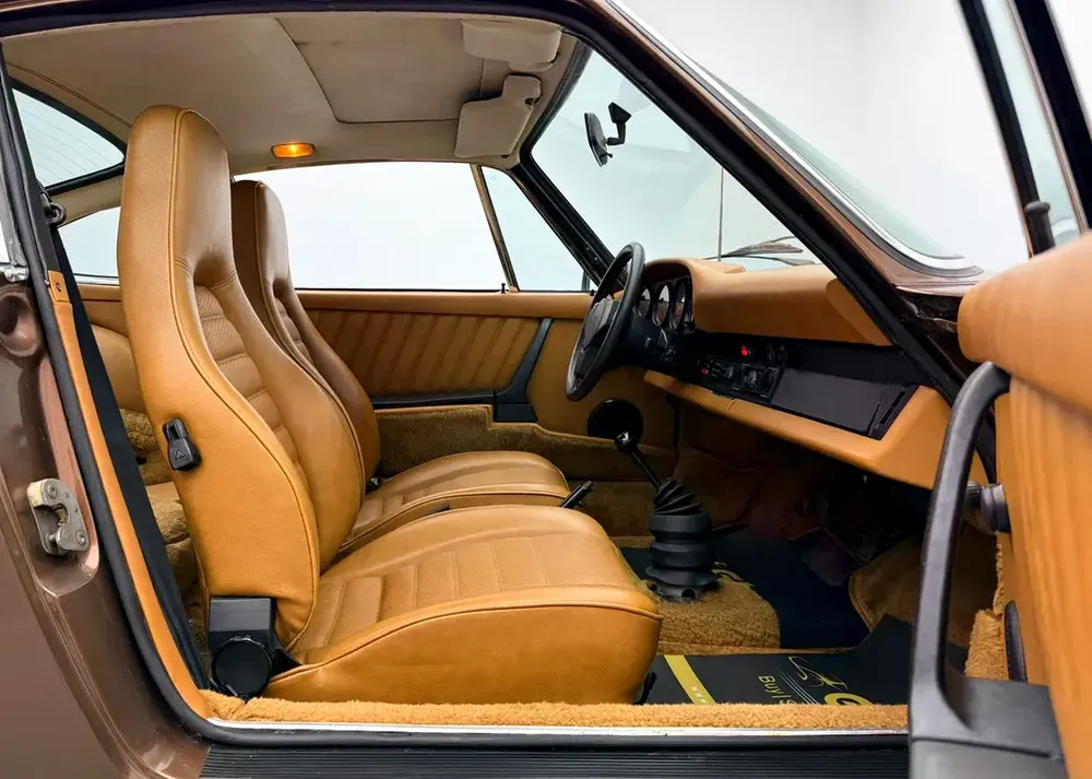1976 Porsche Carrera S, Sunroof, Blaupunkt Audio System, Fully Restored, Canadian Specs - Image 10
