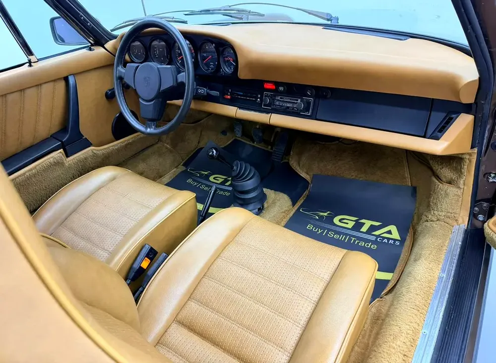 1976 Porsche Carrera S, Sunroof, Blaupunkt Audio System, Fully Restored, Canadian Specs - Image 12