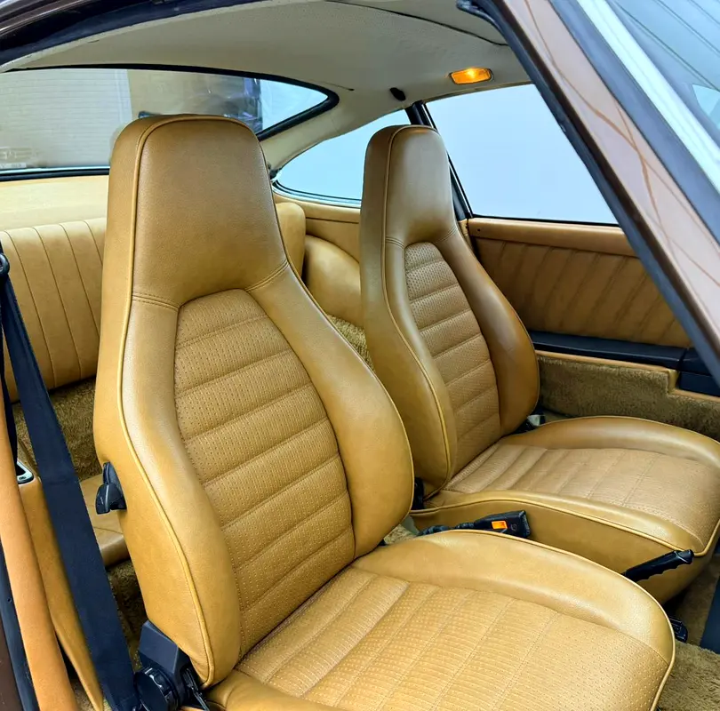 1976 Porsche Carrera S, Sunroof, Blaupunkt Audio System, Fully Restored, Canadian Specs - Image 15