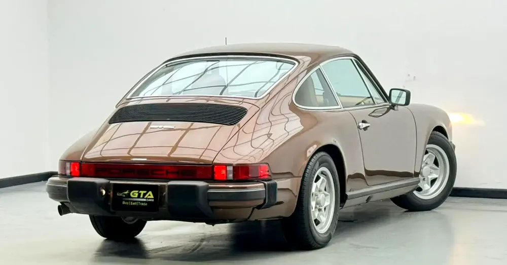 1976 Porsche Carrera S, Sunroof, Blaupunkt Audio System, Fully Restored, Canadian Specs - Image 4