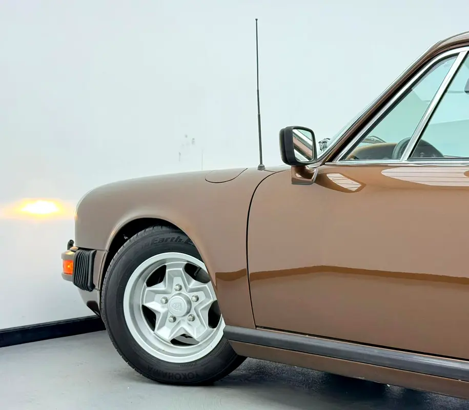 1976 Porsche Carrera S, Sunroof, Blaupunkt Audio System, Fully Restored, Canadian Specs - Image 7
