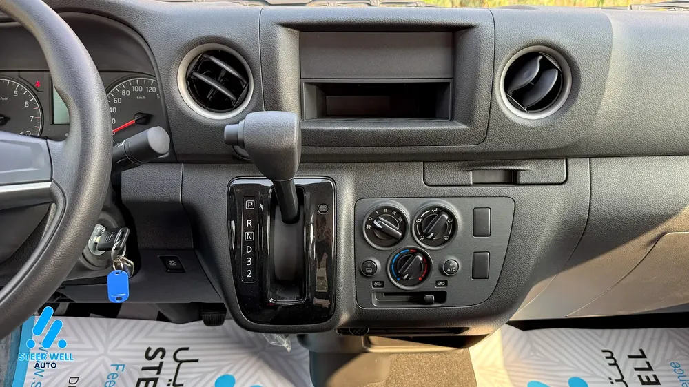 2021 Nissan Urvan Cargo Van - GCC Specs - Very Clean - Image 19