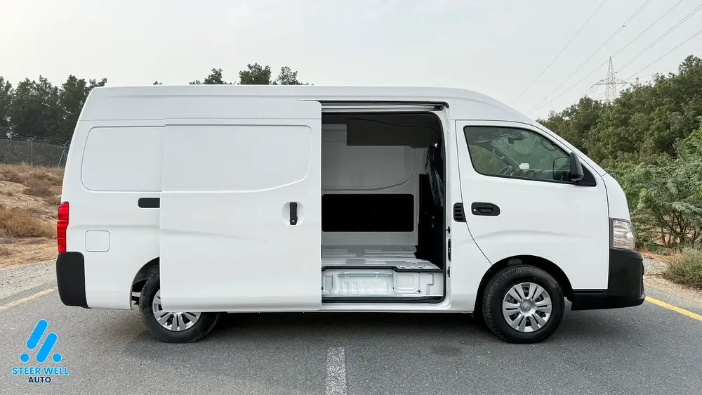 2021 Nissan Urvan Cargo Van - GCC Specs - Very Clean - Image 5