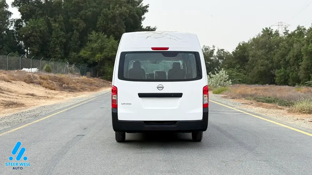 2021 Nissan Urvan Cargo Van - GCC Specs - Very Clean - Image 8