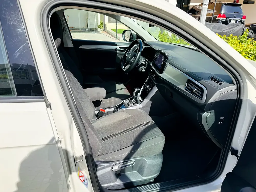 2024 Volkswagen T-Roc Life | GCC Specs | Under Warranty - Image 11