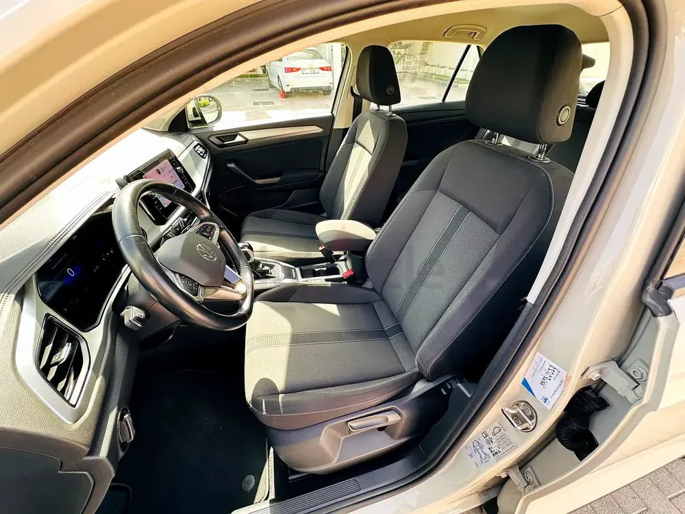 2024 Volkswagen T-Roc Life | GCC Specs | Under Warranty - Image 6
