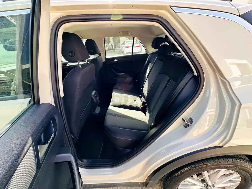 2024 Volkswagen T-Roc Life | GCC Specs | Under Warranty - Image 7