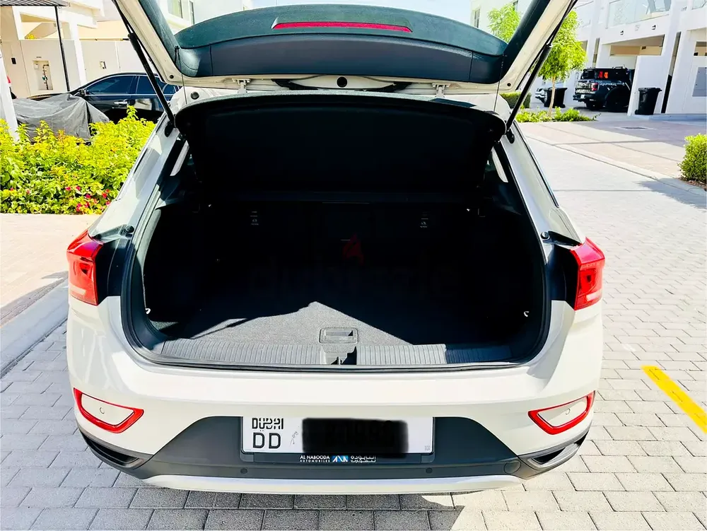 2024 Volkswagen T-Roc Life | GCC Specs | Under Warranty - Image 9