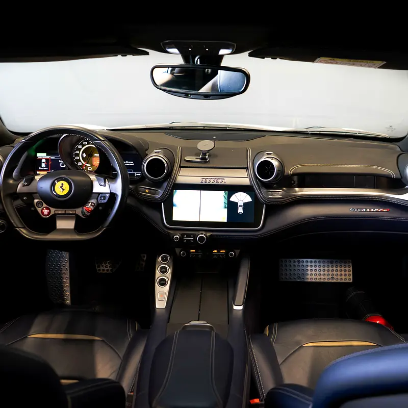 Ferrari GTC4Lusso V12 - 2017 - GCC Specs - Pristine Condition - Image 10