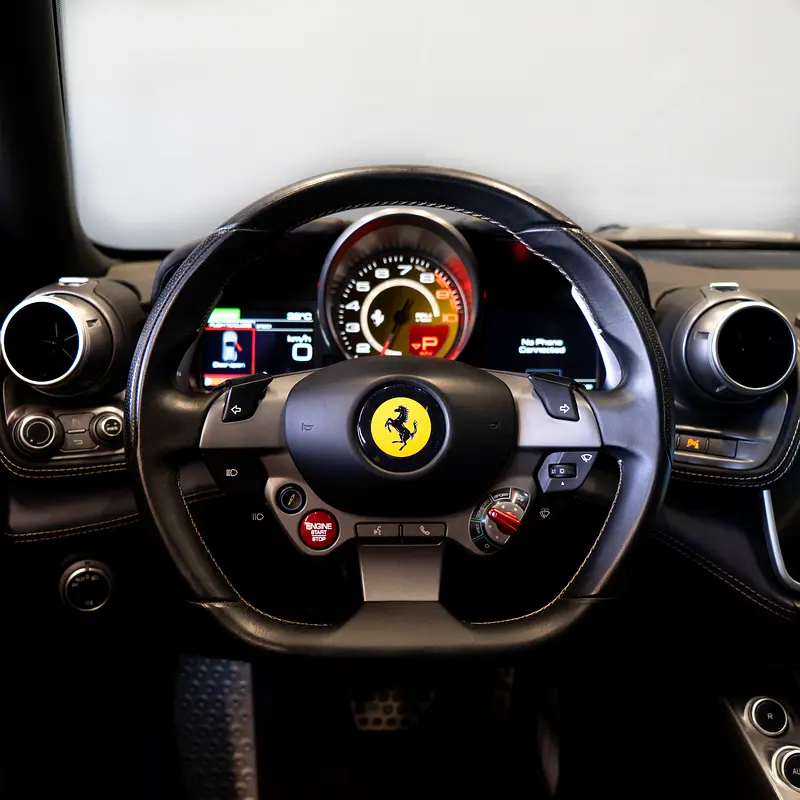 Ferrari GTC4Lusso V12 - 2017 - GCC Specs - Pristine Condition - Image 11
